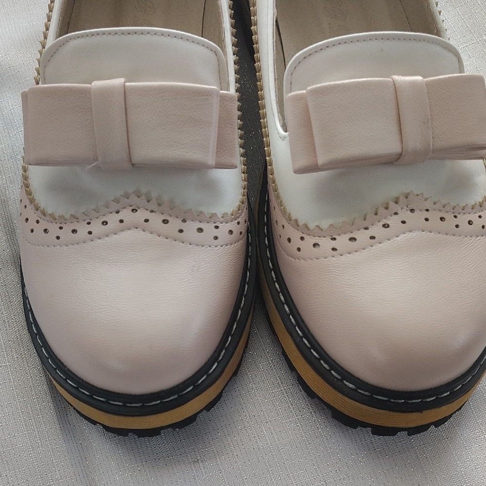 Women’s Cream & Pink Bow and Loafers - Chic Flat Slip-Ons - Picture 2 of 7